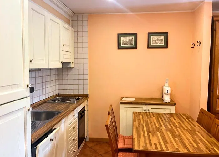Near Marco Simone Golf & Rome, Cleaning Included