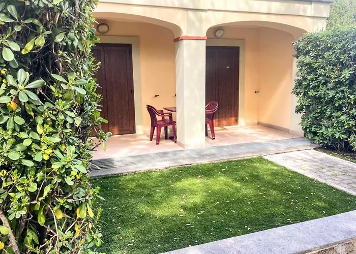 Near Marco Simone Golf & Rome, Cleaning Included Apartment Rom